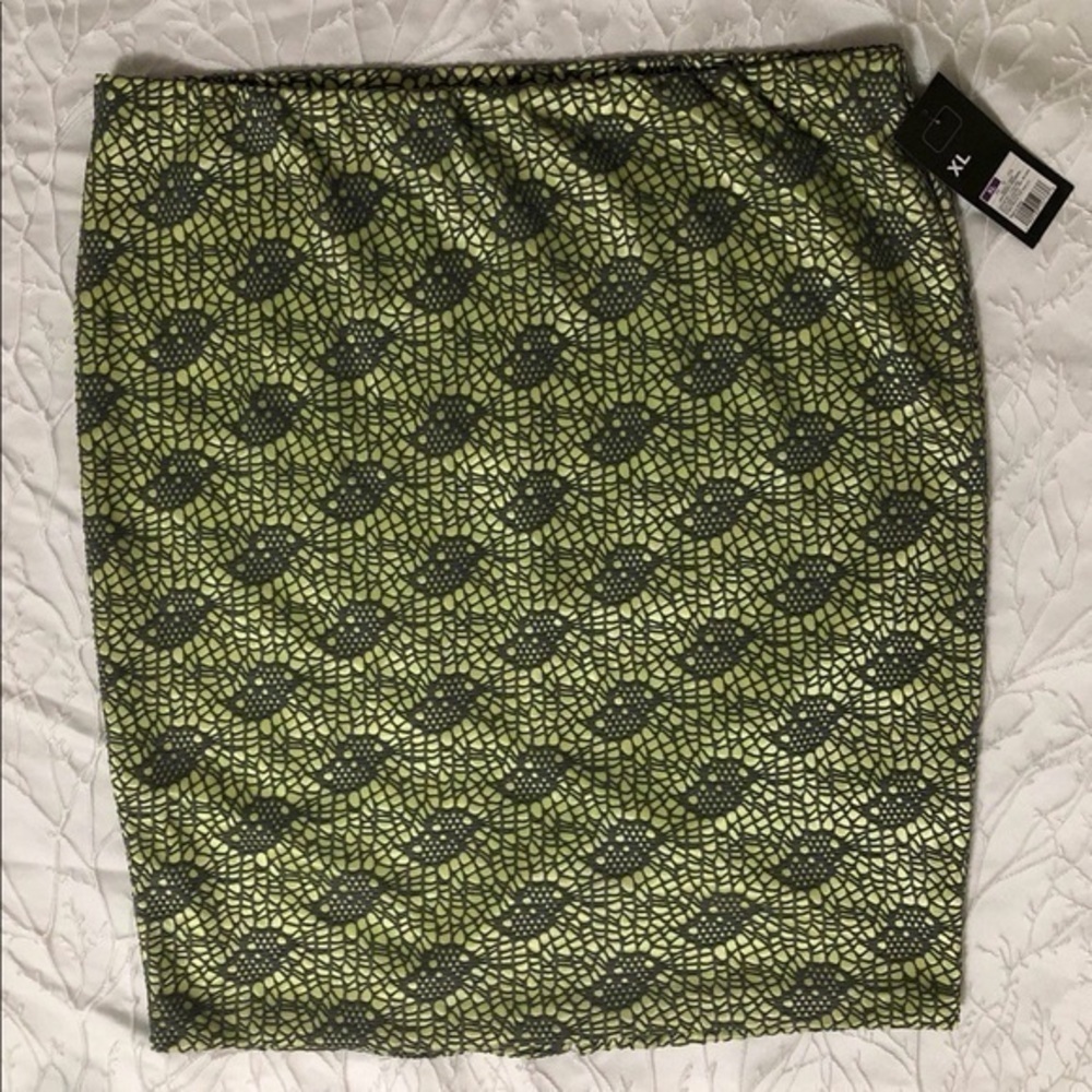 Mossimo women’s pencil skirt size XL lace lined